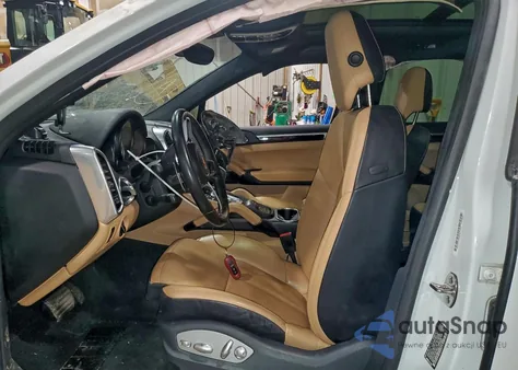 2016 Porsche Cayenne Se Hybrid z USA, uszkodzony, nr VIN WP1AE2A22GLA58345